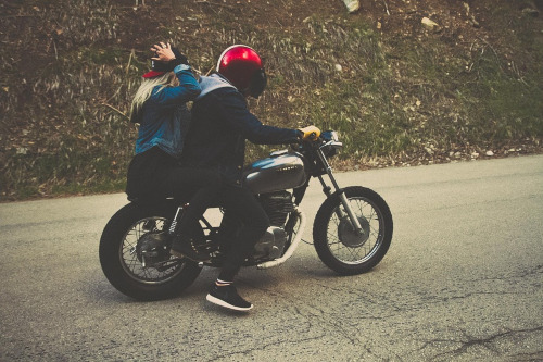 Jak wybrać szybę motocyklową? Kilka praktycznych porad!
